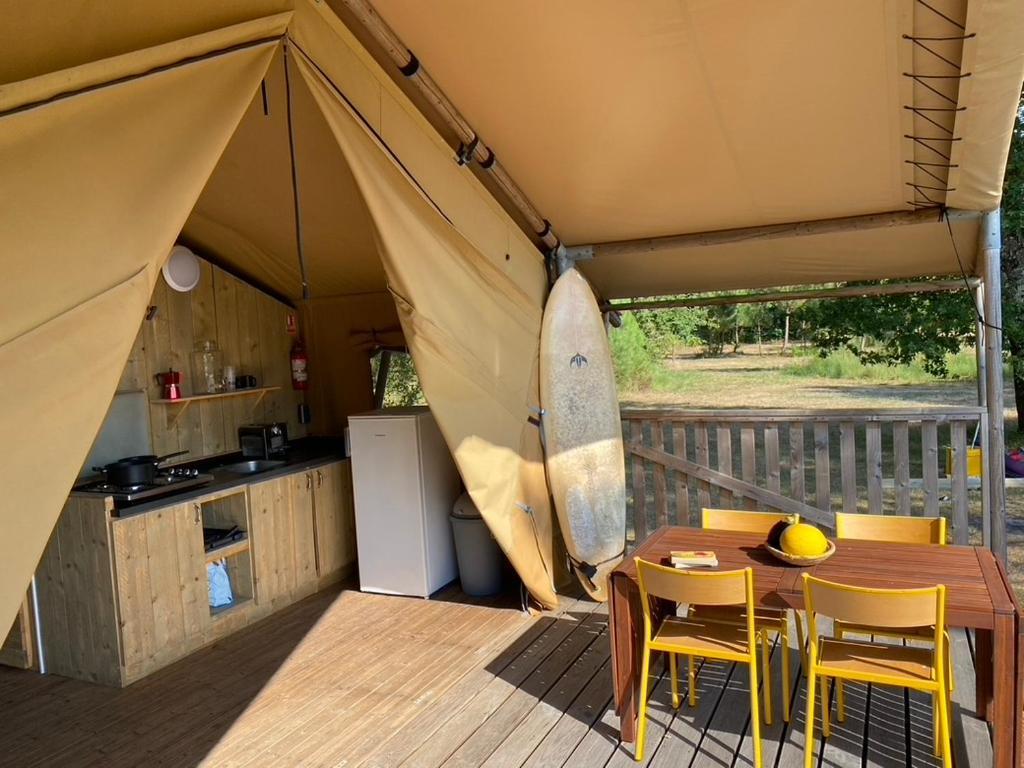 Camping La Kahute - Tente Lodge Au Coeur De La Foret Каркан Екстер'єр фото