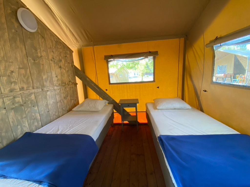 Camping La Kahute - Tente Lodge Au Coeur De La Foret Каркан Екстер'єр фото