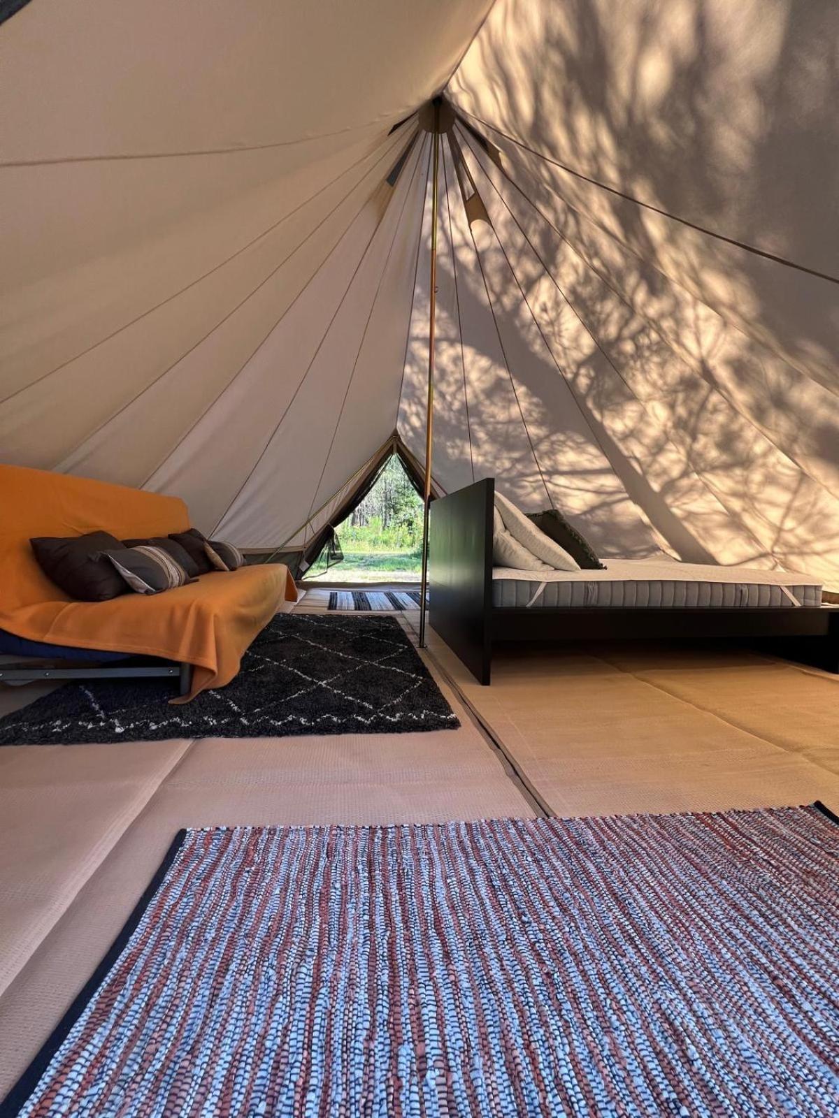 Camping La Kahute - Tente Lodge Au Coeur De La Foret Каркан Екстер'єр фото