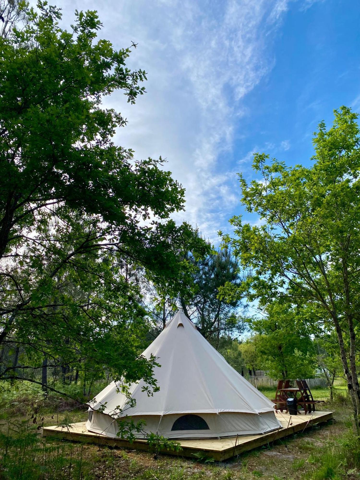 Camping La Kahute - Tente Lodge Au Coeur De La Foret Каркан Екстер'єр фото