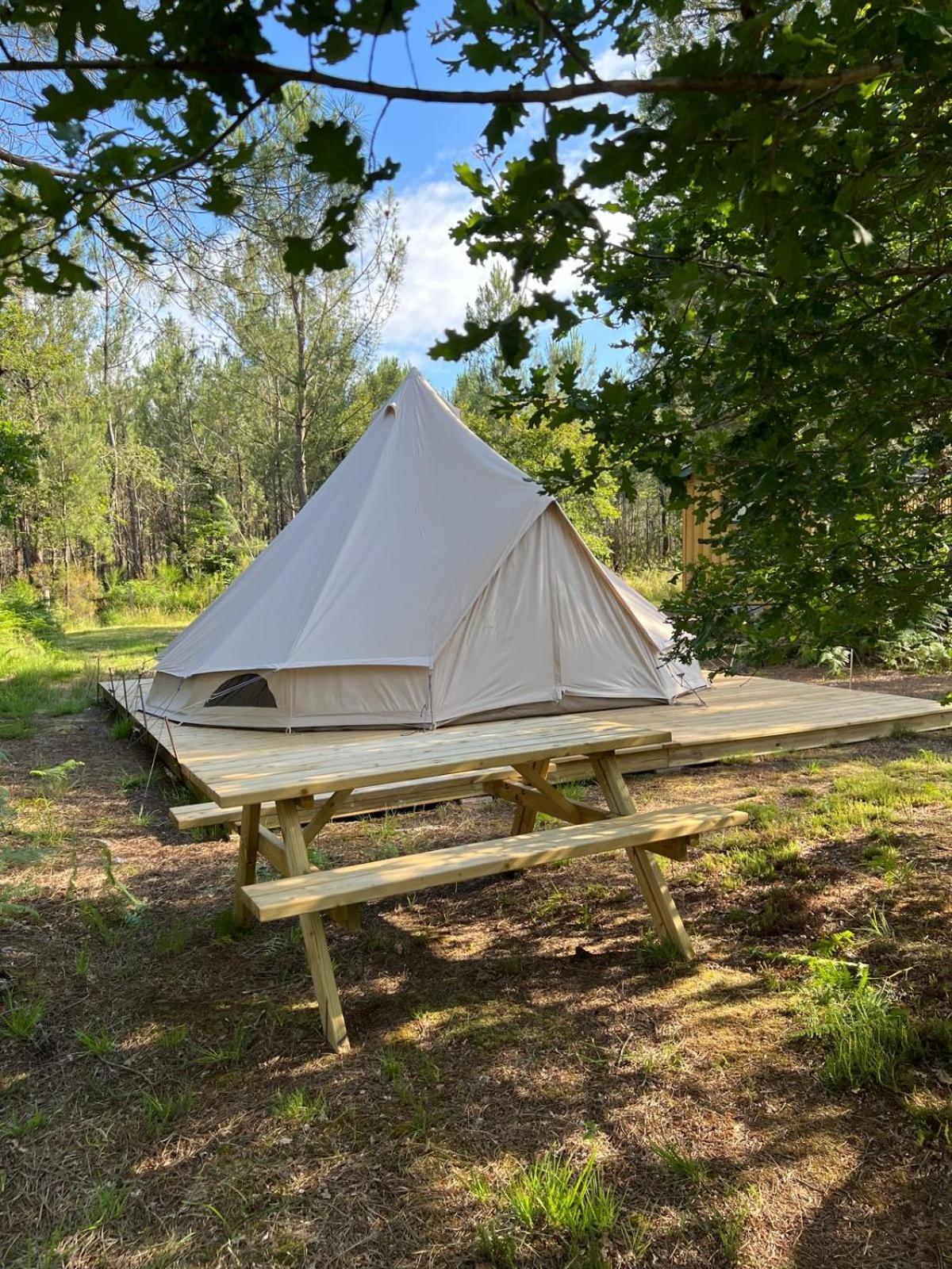 Camping La Kahute - Tente Lodge Au Coeur De La Foret Каркан Екстер'єр фото